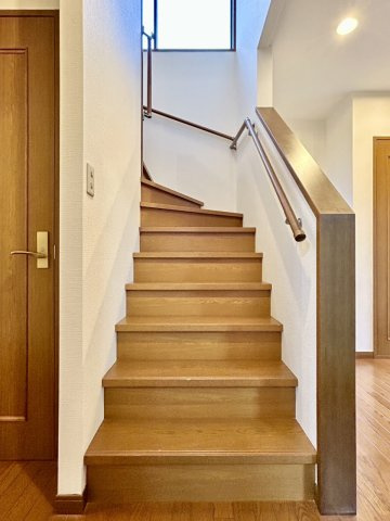 高知市潮見台１丁目　中古戸建ての内装