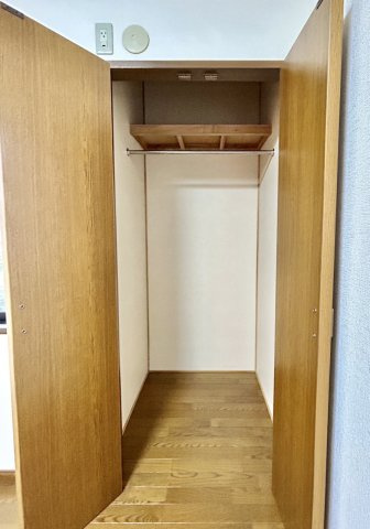 高知市潮見台１丁目　中古戸建ての収納|納戸