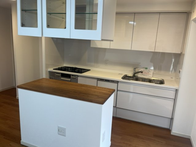 レピア垂水五色山のキッチン|お料理しやすいキッチンです