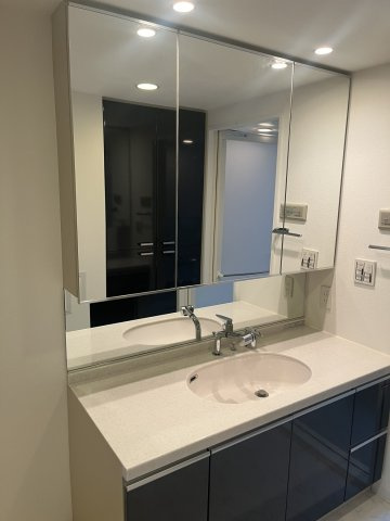 レピア垂水五色山の独立洗面台|独立洗面台で身支度をすべて済ませてしまいましょう