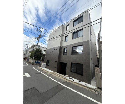 【外観】 | VISTA MINAMIDAI | 鉄筋コンクリート造のがっちりとした建物。