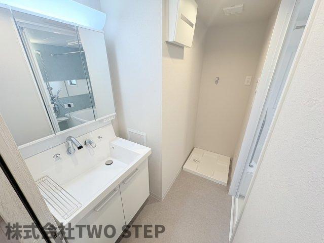 ワコーレグランディール御旅の独立洗面台