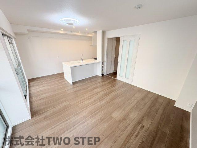 ワコーレグランディール御旅の居間・リビング