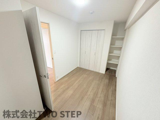 ワコーレグランディール御旅の洋室