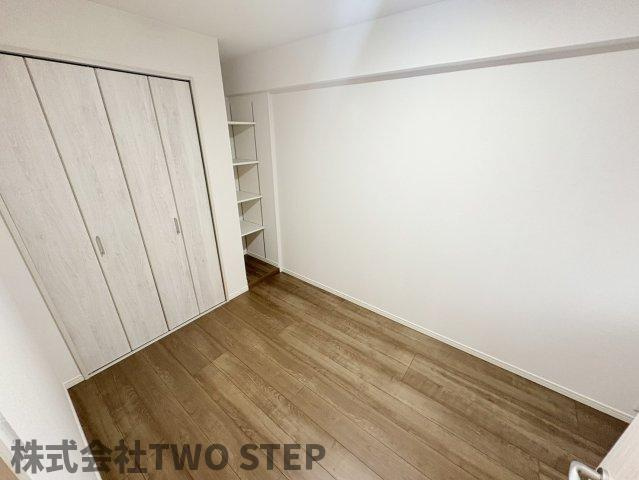 ワコーレグランディール御旅の洋室