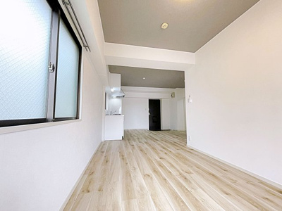 【居間・リビング】 | レスカール一番町【名古屋市賃貸・SRC層】