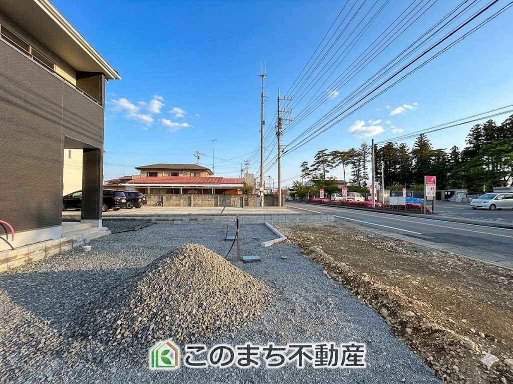 いろどりアイタウン那須塩原市並木町23-P1の駐車場|大きな駐車場用意しています。車３台駐車できます。
