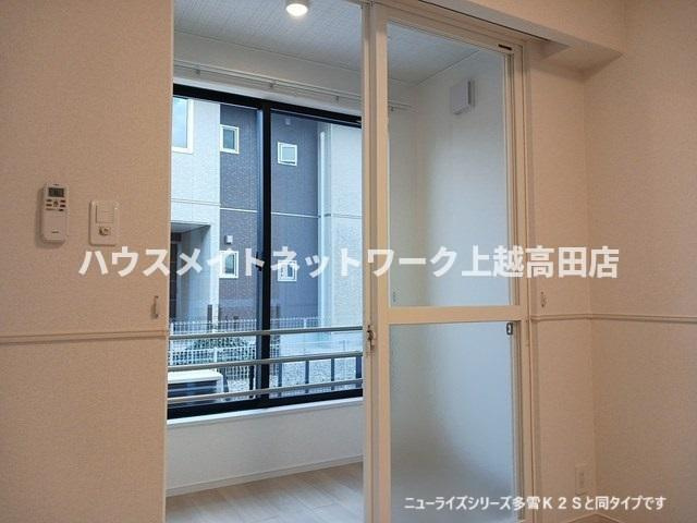 カーサさくらＡのバルコニー|サンルーム