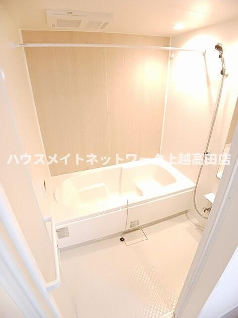 カーサさくらＡの浴室|浴室１坪（追焚機能付）