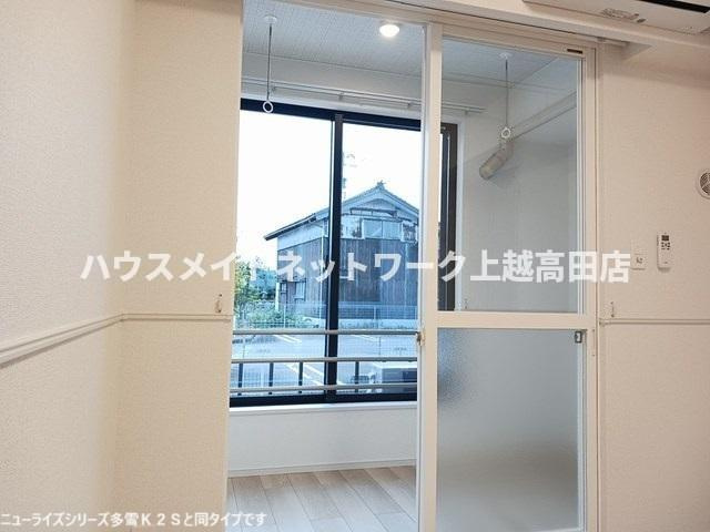 カーサさくらＡのバルコニー|サンルーム