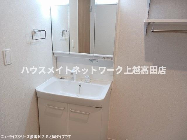 カーサさくらＡの洗面所|洗髪洗面化粧台