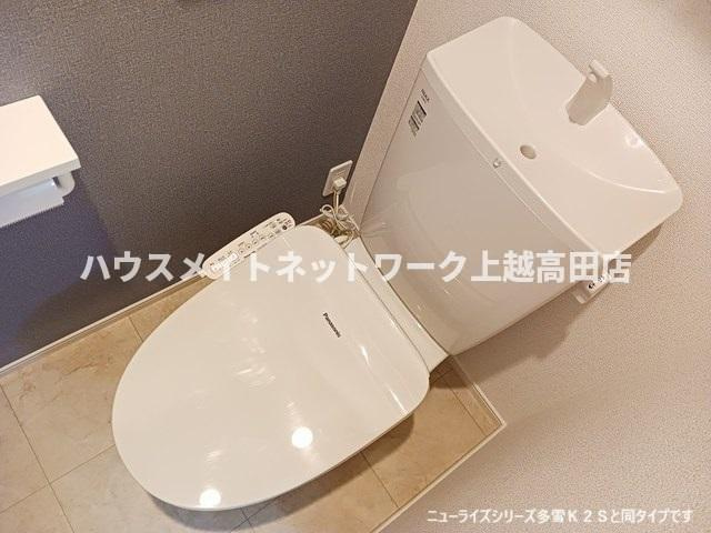 カーサさくらＡのトイレ|温水洗浄暖房便座