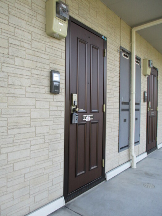 グランドソレーユ東合川の玄関|明るい玄関です