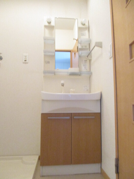 グランドソレーユ東合川の洗面所|広い洗面スペース