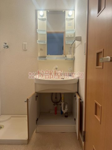 グランドソレーユ東合川の洗面所|広い洗面スペース