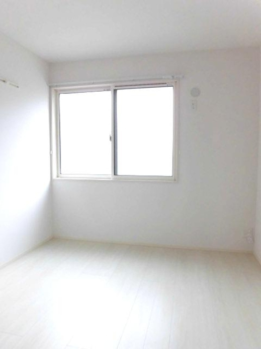 ペルラディアマンテB棟の洋室|洋室です