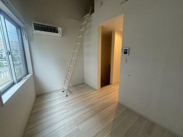 ＭＥＬＤＩＡ府中の居間・リビング|他部屋参照