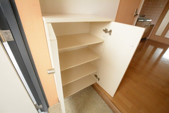 ミルーム津福の収納|シューズBOX完備