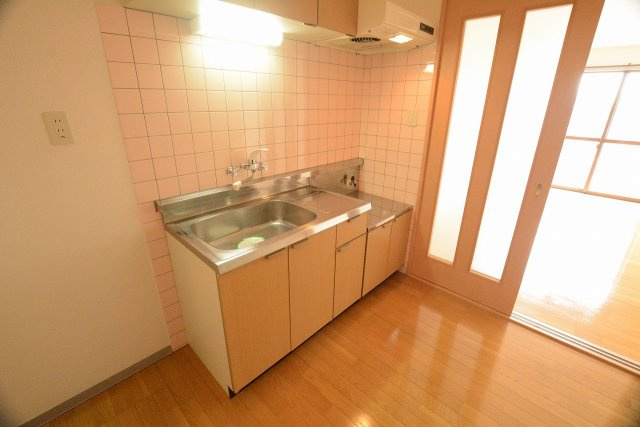 ミルーム津福のキッチン|シンクも広く使いやすいキッチンです