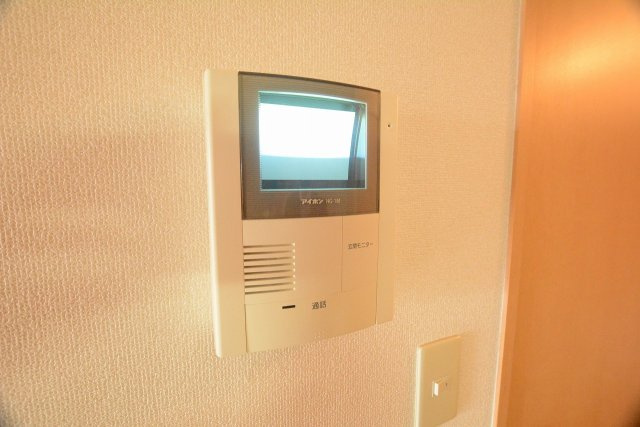 ミルーム津福のセキュリティ|安心のTVインターホン付き
