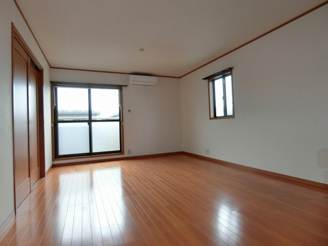 ローテ・ローゼＢ棟の居間・リビング|ゆったりとした居間です