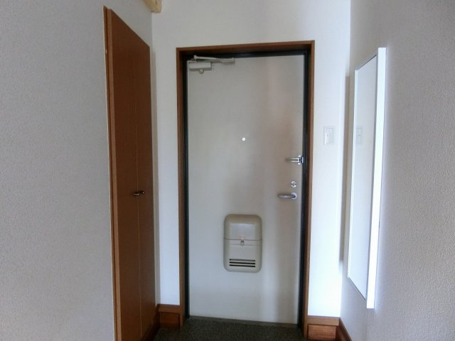 ルーチェクール花畑の玄関|毎日通る玄関はこちらです