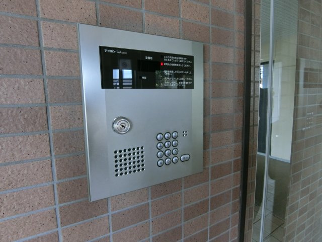 ルーチェクール花畑のセキュリティ|オートロック付で安心です