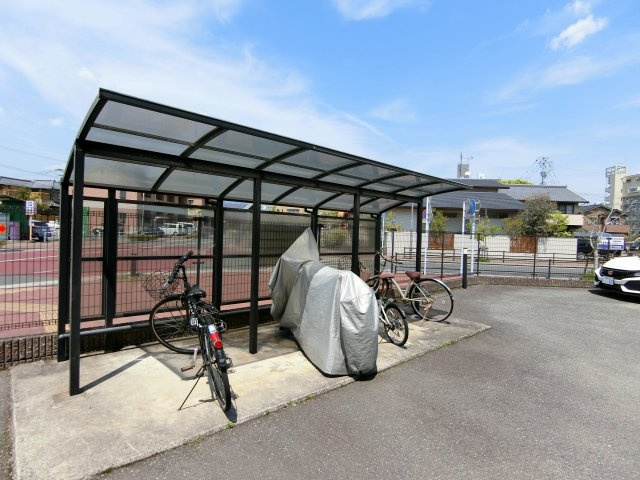 ルーチェクール花畑のその他共用部分|駐輪場もあります