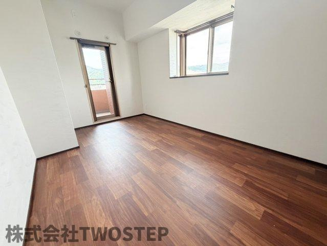 グラン・パレ大倉山ウエストタワーの洋室