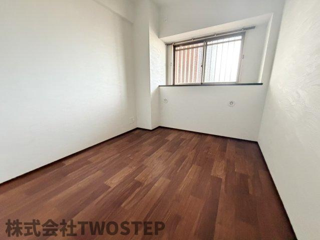 グラン・パレ大倉山ウエストタワーの洋室