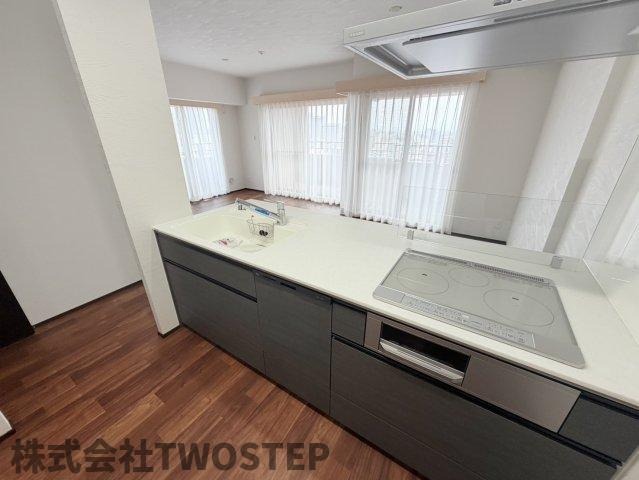 グラン・パレ大倉山ウエストタワーのキッチン