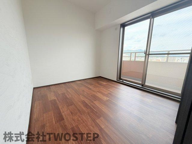 グラン・パレ大倉山ウエストタワーの洋室