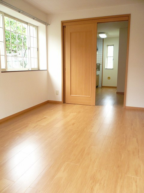 エステートヒルズ　Ｂの居間・リビング|その他部屋・スペース