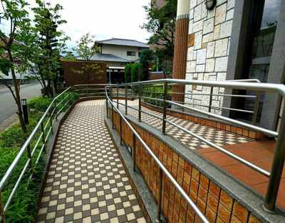 【エントランス】 | プロシード曰佐