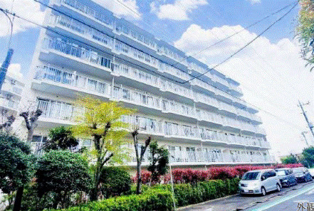 白鳥ハウスの外観|エリアに精通したスタッフがあなたにぴったりのお家を紹介！お客さま目線で対応させていただきます。安心してご相談下さい