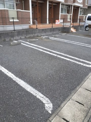 【駐車場】 | ルミネス | 駐車場完備です