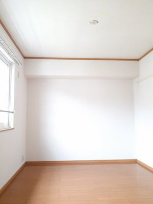 【内装】 | ルミネス | 明るい室内です