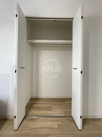 みおつくし岸里IIの収納|みおつくし岸里II　クローゼット