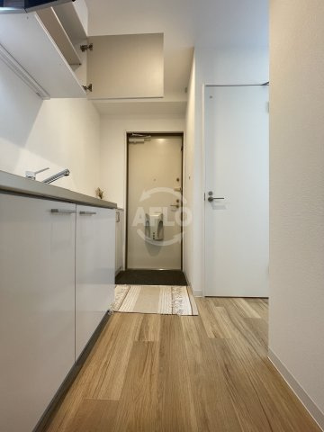 みおつくし岸里IIの居間・リビング|みおつくし岸里II　玄関