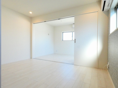 【洋室】 | T.M.Apartment