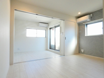 【居間・リビング】 | T.M.Apartment