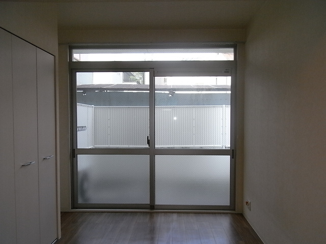 アロハ灘の洋室