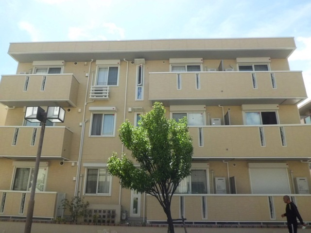 モアレ森南の外観