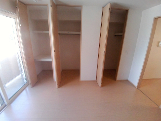 モアレ森南の洋室