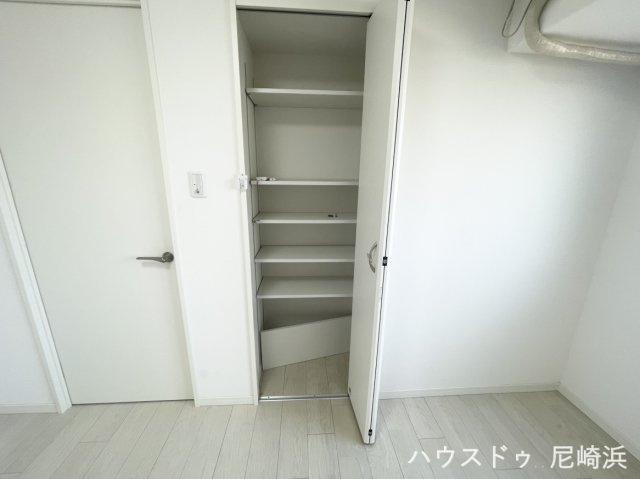 ろうきん尼崎若王寺コーポの収納