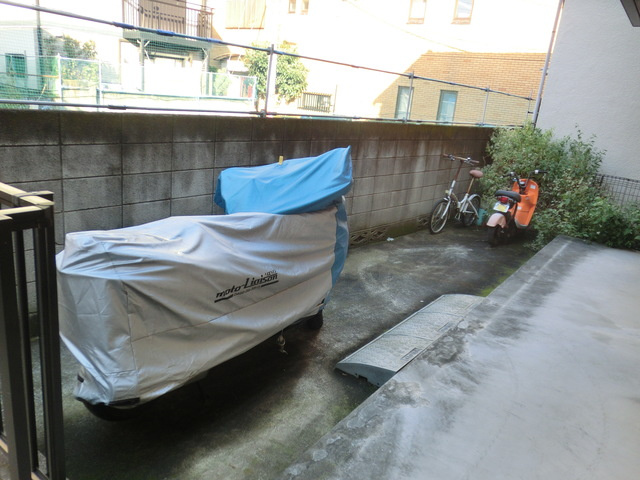 中野区本町２丁目の賃貸マンションのエントランス|エントランス