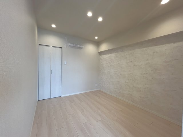 ツインシティ壱番館エンランズ東砂のその他|感性を育むプライベートルームはシンプルでスマートな空間。好みの空間で読書をしたり、音楽を聞いたりと一人の時間も充実したものにできます。