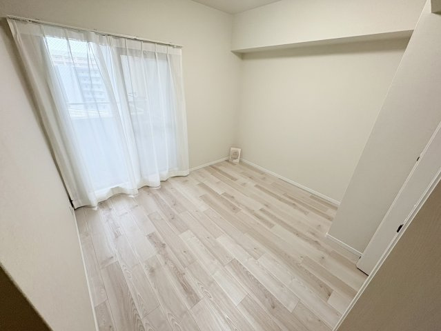 ワコーレレジクス兵庫の洋室