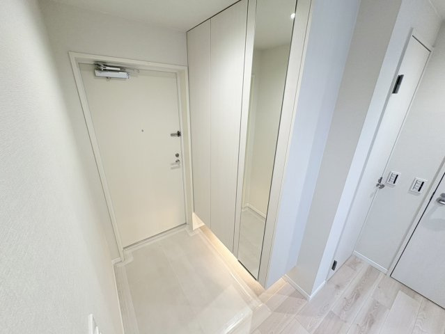 ワコーレレジクス兵庫の玄関