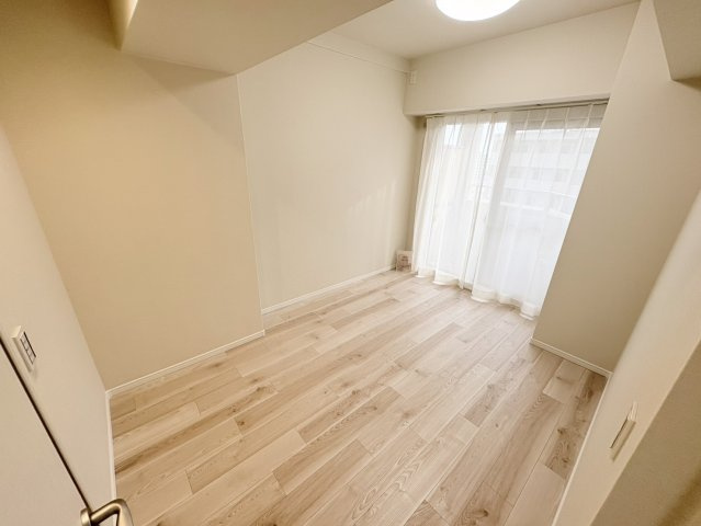 ワコーレレジクス兵庫の洋室